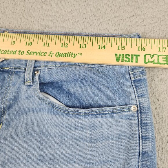 Levi Strauss Signature Mid Rise Capri's Light Wash Jeans Womens Size 10 Stretch - Picture 3 of 10